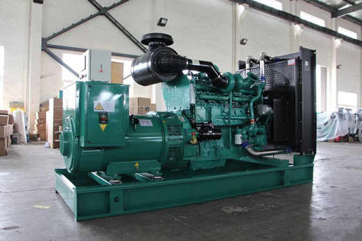 衡东320kw康明斯柴油发电车出租组图片 衡东320kw康明斯柴油发电车出租组图片